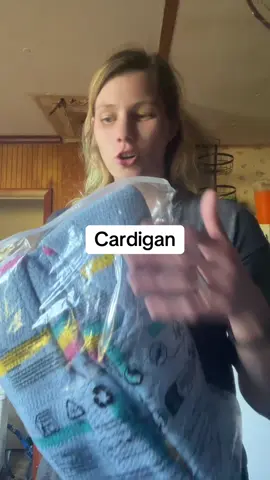 @Hi anan #cardigan #cardiganoutfit #stripedcardigan #stripedcardiganstyle #stripedcardiganoutfits 