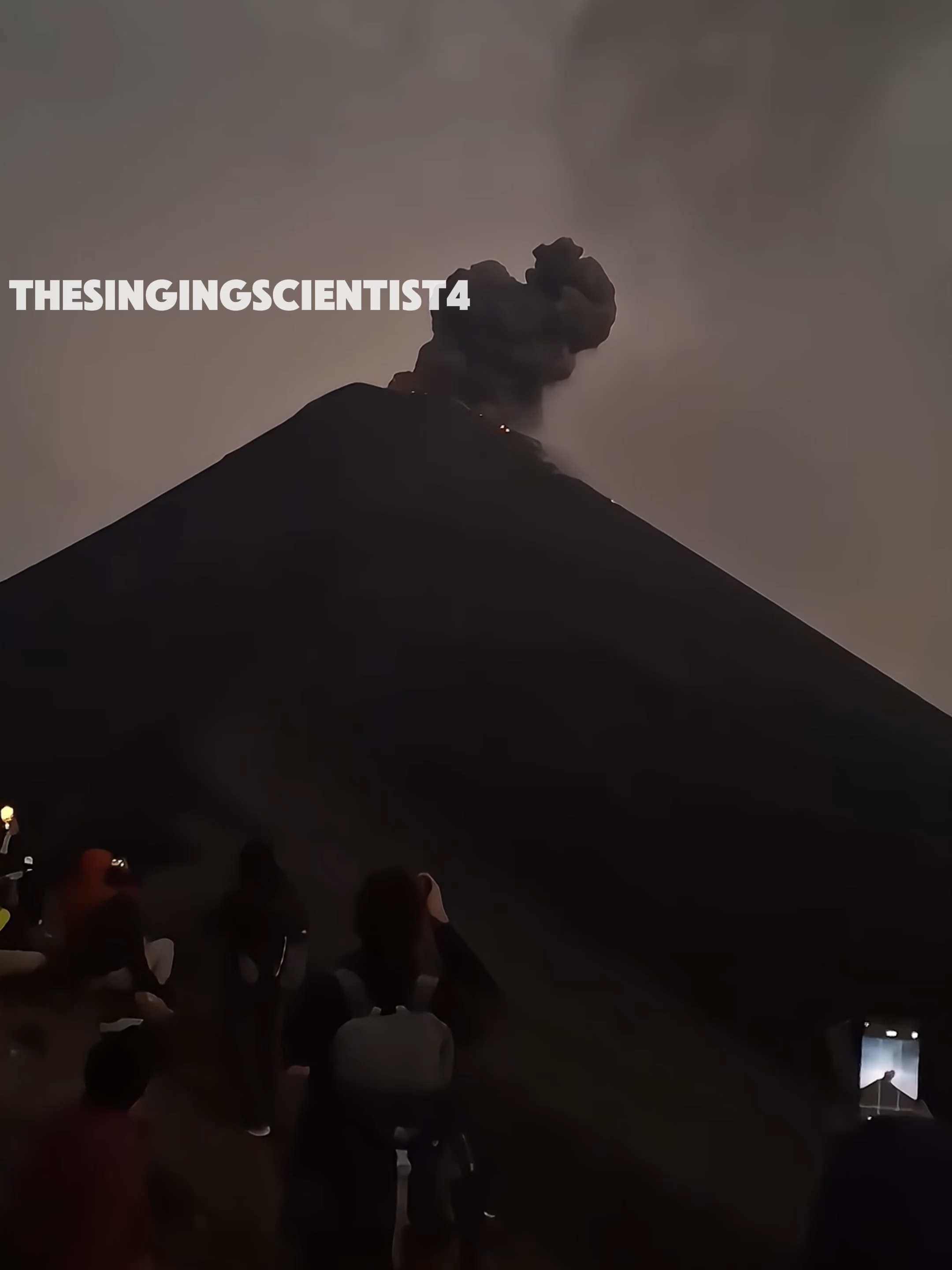 what is ball lightning? 🤔 Let's find out! #Science #usa #usa_tiktok #fyp