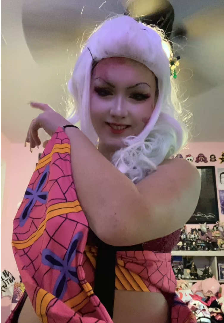 My zenitsu cosplay was supposed to be here yesterday 🥹#demonslayercosplayer #daki #cosplayer #demonslayer #fyp 
