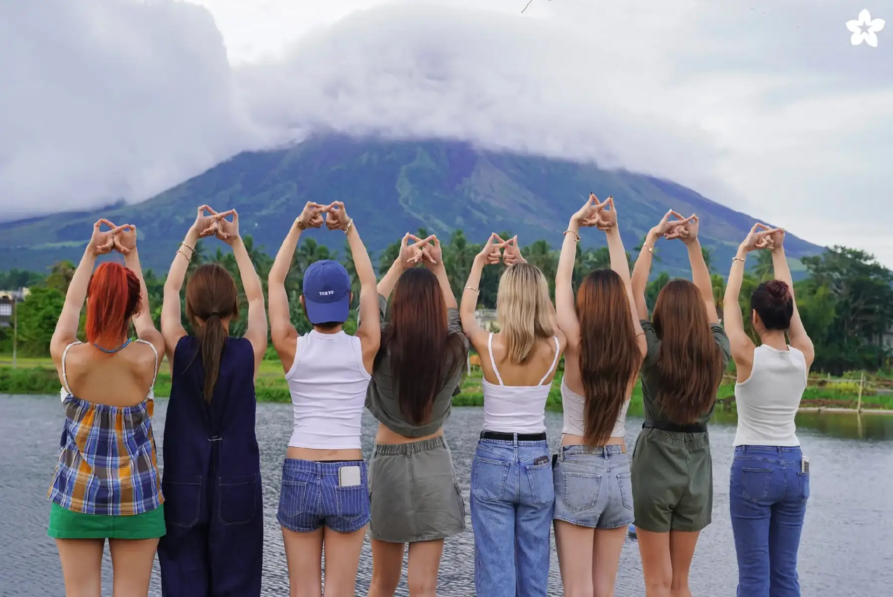 BINI PICTURE IN BICOL 🌸