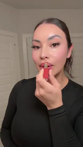 #lipbutterbalm #lipgloss #lippie 