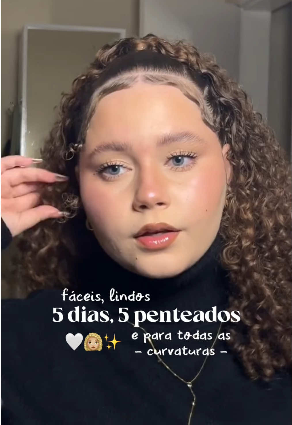 bora pra mais uma sériezinha? eu amo, emmmm 🩵🌷✨ me segue pra não perder nenhum vídeo! #penteado #penteadosfaceis #penteadosparacabeloscacheados #fy #fyp 