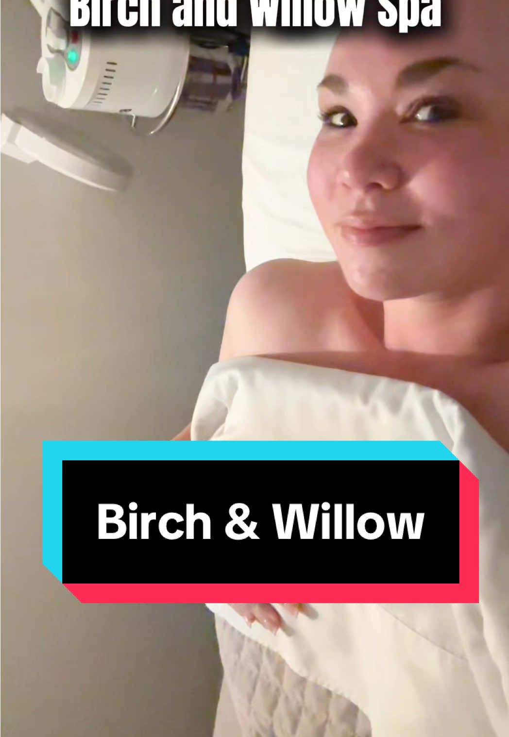 Birch and Willow Spa in Branson is the perfect place to relax and recharge. Enjoy a massage, facials, the sauna, and a beautiful lounge designed for couples, friends, or even a solo spa day. This hidden gem is where stress melts away and you leave glowing 🌿✨