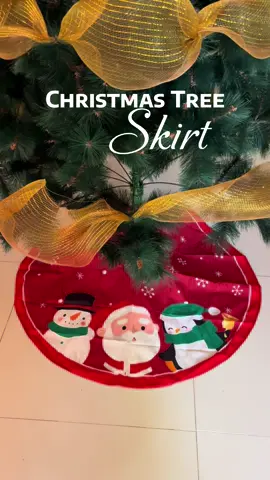 Christmas Tree Skirt✨💫 #christmastiktok #christmas #christmasdecor #christmastreeskirt #christmasseason 