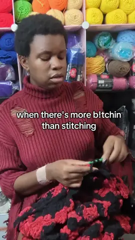 Sometimes less crocheting gets done during these sessions #yarngoddess #crochetersoftiktok #funnyvideos #crochet 