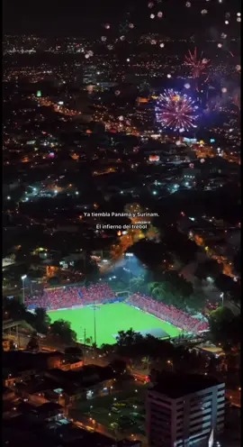 Brutal. 🥵🇬🇹 #estadioeltrebol🍀 #Guatemala #chapines502🇬🇹 #chapinesenusa🇬🇹💙🇺🇸 #rojosdemunicipal 