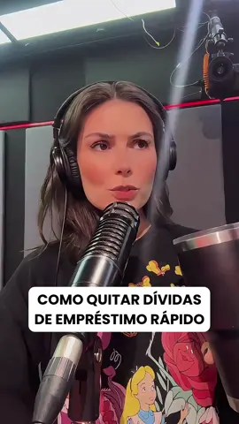 Tá preso em dívida de empréstimo e não sabe por onde começar? A saída é mais simples do que parece: venda coisas que não use mais, baixe o seu padrão de vida, negocia a dívida com juros menores. Quanto antes agir, mais rápido você se livra do peso! 👉 Compartilha esse vídeo com alguém que também precisa dessa dica. #dívidas #Empréstimo #EducaçãoFinanceira #organizaçãofinanceira 