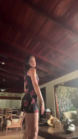 When bracelets be clanking 