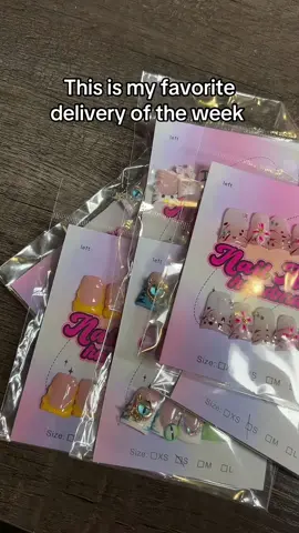This bundle is beautiful!! #pressonnails #stickonnails #fakenails #nails #nailart 