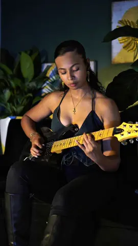 Weekly dose of blues💙  backing track from Quist (on YT) / first lick inspired by one of his, just shortened 🔥 ##electricguitar##guitartok##singer##mira##fyp
