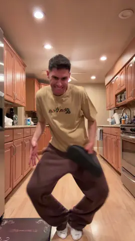 Had to run this back 😂🔥🔥 ( IB: @Juud🧃) #dance #trend #viral #fyp 