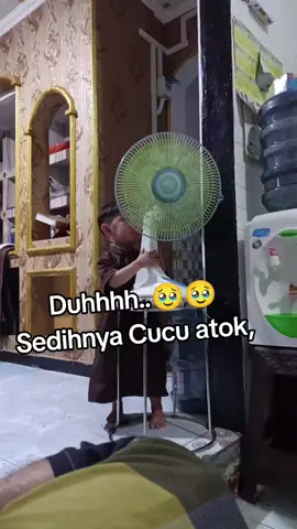 Disaat cucu tinggal sama atok dan nenek, ada aja tingkahnya #cucuatokpelipurlara #sahabatagustiarabbas #keluargabahagia #sahabattiktokindonesia #TikTokAwardsID #fyp 