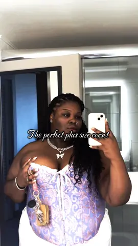 🥰 I felt like a princess in this corset ! #ttshop #corset #plussize #halloweencostume #kaliuchisconcert #kaliuchistour2025 