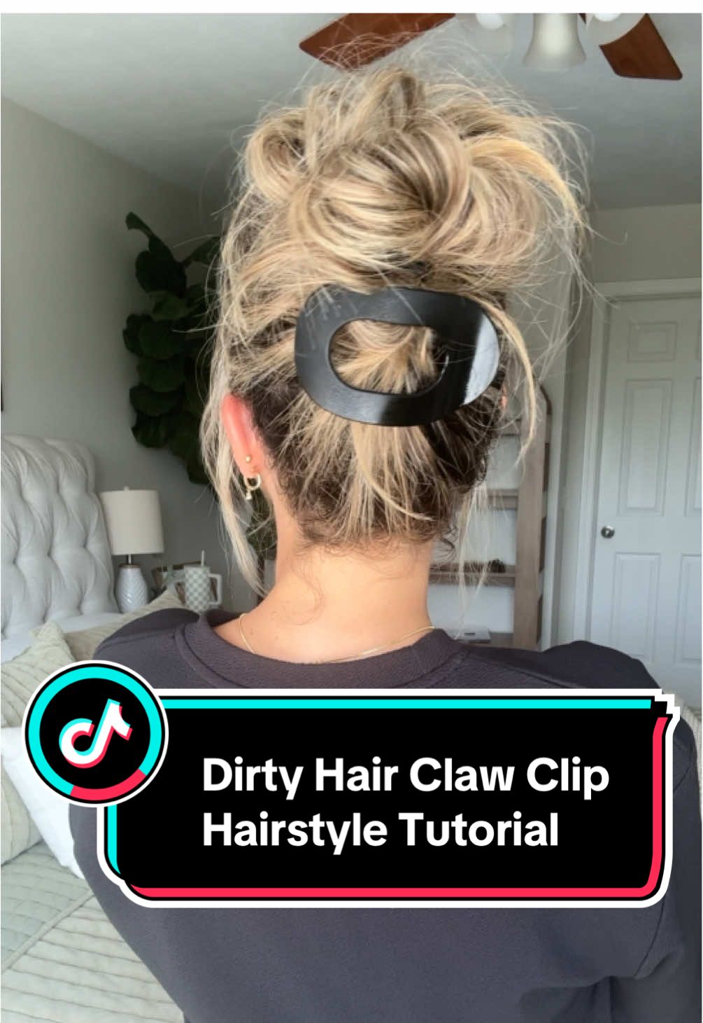 When your hair’s a mess but you still wanna look cute. Here’s my go-to dirty hair claw clip hack! ✨ Perfect for lazy days, second-day hair, or no-wash styles!  #ClawClip #Hairstyle #DirtyHair #hairstyletutorial #NoWashHairDay   