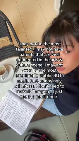 reading joan didion’s essay on self-respect #literature #writersoftiktok #writer 