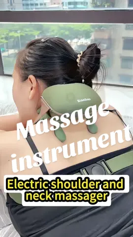 I need this electric shoulder and neck massager, make my neck feel relaxed #goodthings #goodthing #coolgadgets #coolstuff #fyp #foryou #gadgets #tiktok #product #viral #massage #massager #shopping #tiktokviral #comfortable #neck #neckmassager #bodymassager #homemassage #relax 