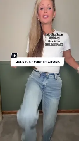 The comfiest Judy blue jeans!!! 👖  #jeans #widelegjeans #judyblue #stretchyjeans #falloutfits 