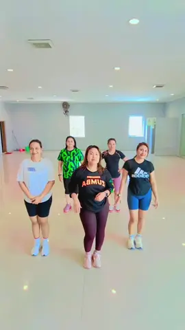 REU MERE💃 koreo @kokoevan445 🤩👍 #linedance#viraltiktok #reumere #fyppppppppppppppppppppppp #kupangpunyadong🔥 