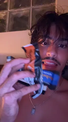 @Barebells USA what have you DONE TO ME  #barebell #proteinbar #palopenguin 