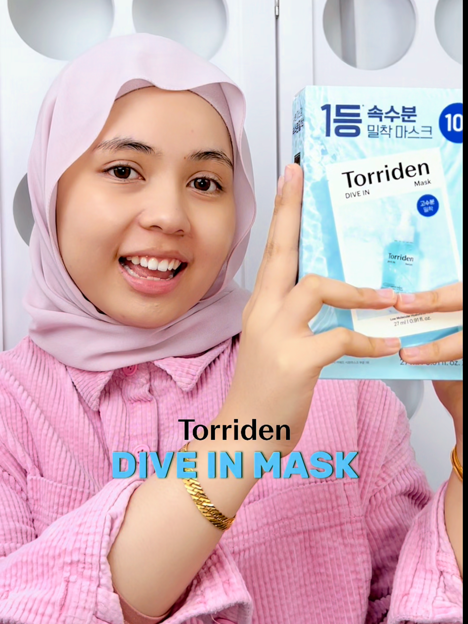 💧 POV: kulit kau haus hydration ➡️ sekali pakai TORRIDEN DIVE-IN MASK 💙 ✨ 10 minit je → kulit jadi plump, glowing & fresh macam baru lepas spa 😍 ❄️ Cooling + soothing effect → hilang penat, hilang kusam! 🔥 Hydration game ON. Get it now in 🟨 bag! #TorridenMY #DiveInMask #HydrationBooster #GlowingSkin #SoothingCare #SheetMaskAddict #FYPシ #skincareroutine #malaysiaskincare #Torriden