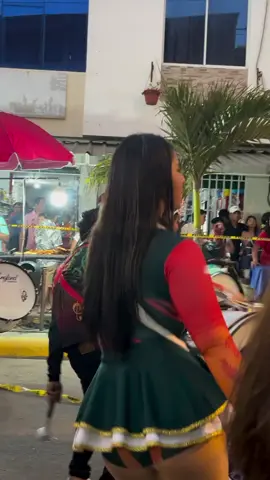 eliana anahí hermosa 🥰🫠 #tiktok #fyp #viral #hermosa #bastonera