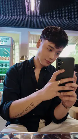 switched up & leveled up. meet my new life buddy: the #GalaxyS25FE so excited to be part of #TeamGalaxy and can’t wait to see what i’ll create with its endless new features and top of the line specs. • smarter content with #GalaxyAI creative tools • seamless productivity with gemini live • updates that flow with now brief + now bar • clear and crisp sound with audio eraser built for me. and definitely built for you too. checkout how this phone is built for you! https://bit.ly/GalaxyBuiltForYou @Samsung Philippines 