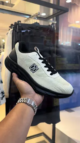 Sepatu Ordr Footwear Kahana Cream Black masih ready ya friend, tapi stoknya udah ga banyak lagi friend, buat yang mau buruan langsung gercepin co dikeranjang kuning sebelum kehabisan friend..