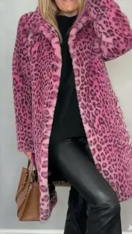 Mittellanger Plüschmantel mit Leopardenmuster