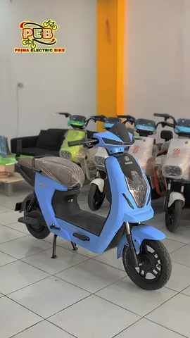 SEPEDA LISTRIK EXOTIC X 665😍 Lagi banyak promo🔥 Di PRIMA ELECTRIC BIKE CIRUAS  Cocok untuk penggunaan sehari hari, solusi lebih irit pengeluaran bulanan😉👌🏻 Untuk antar jemput anak sekolah, belanja ke pasar, atau keliling perumahan. Sepeda listrik Bergaransi Menjual Sparepart. Pembayaran bisa Cash dan Kredit via -AKULAKU✅  -KREDIVO✅ -HOME KREDIT INDONESIA ✅ -FIF/SPEKTRA✅ Syarat Kredit hanya KTP Saja Bisa diantar Wa aja yang mau tanya tanya  0812-1092-3023 Alamat Toko : Jl. Raya Serang - Jkt No.17, Citerep, Kec. Ciruas, Kabupaten Serang #sepedalistrik #motorlistrik #sepedalistrikindonesia #motorlistrikindonesia #exotic 