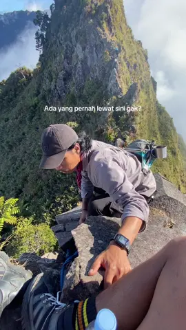 #pendakigunung #katakata #fypシ #aesthetic #pendakiindonesia 