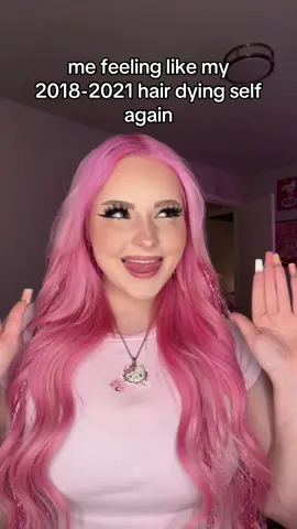 who remembers that era?!💀💗💗 #fyp #hairdye #pink 