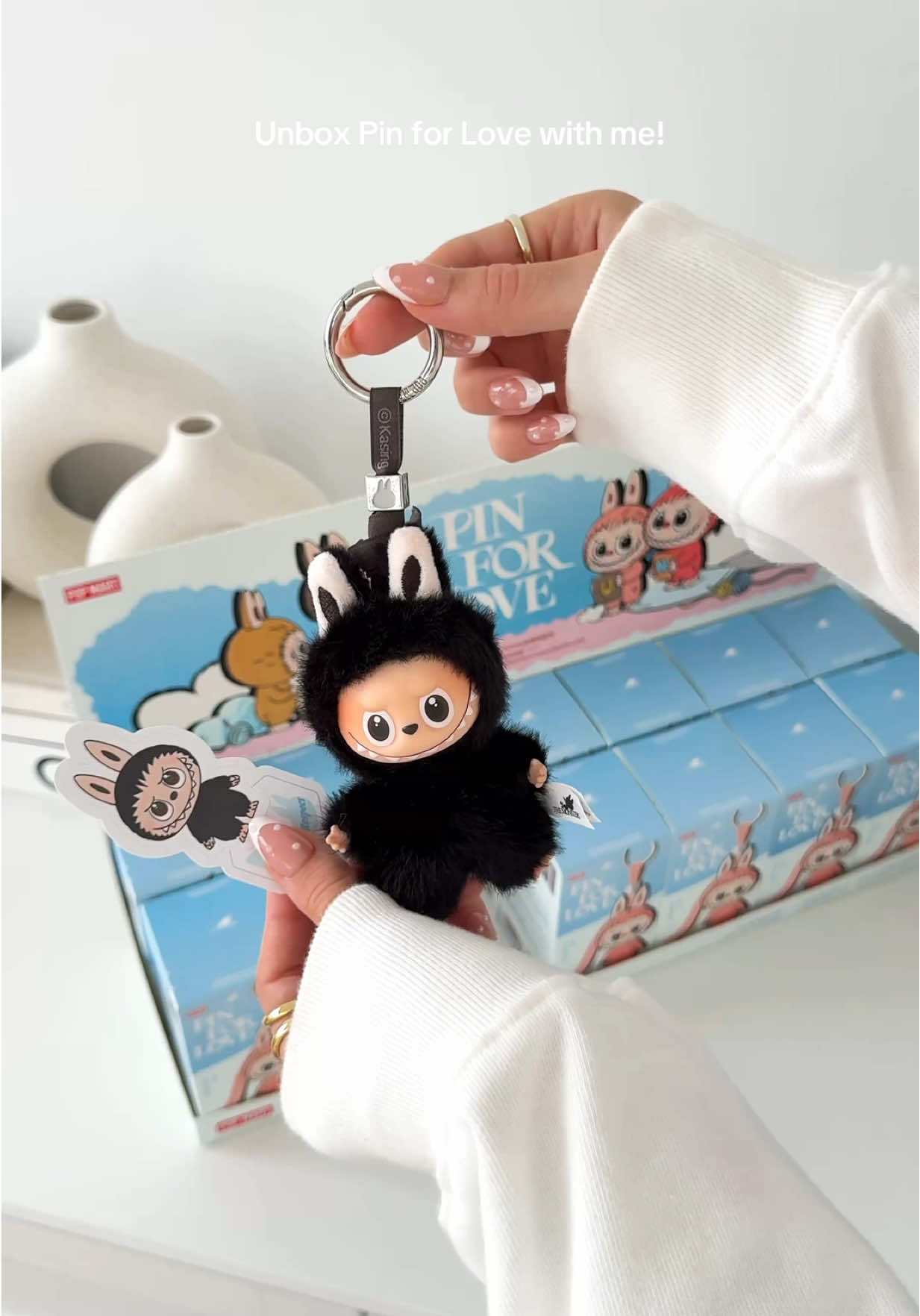 Honestly, the price doesn’t match the quality… kinda disappointed 🫠 #labubu #pinforlove #popmart #unboxing #asmrunboxing 