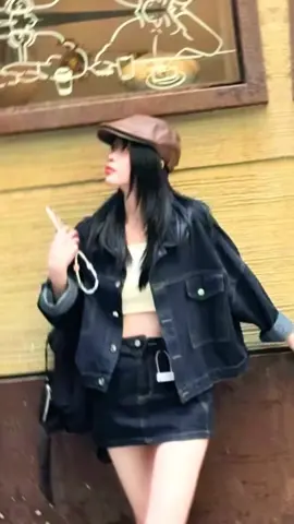 Áo khoác bò nữ dáng lửng thời trang #aokhoacnu #aokhoacjean #foryou 