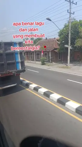 ingat apa kalian saat melamun 🤣#busmaniaindonesia #busmania #pecintabus #kenangan #nostalgia 