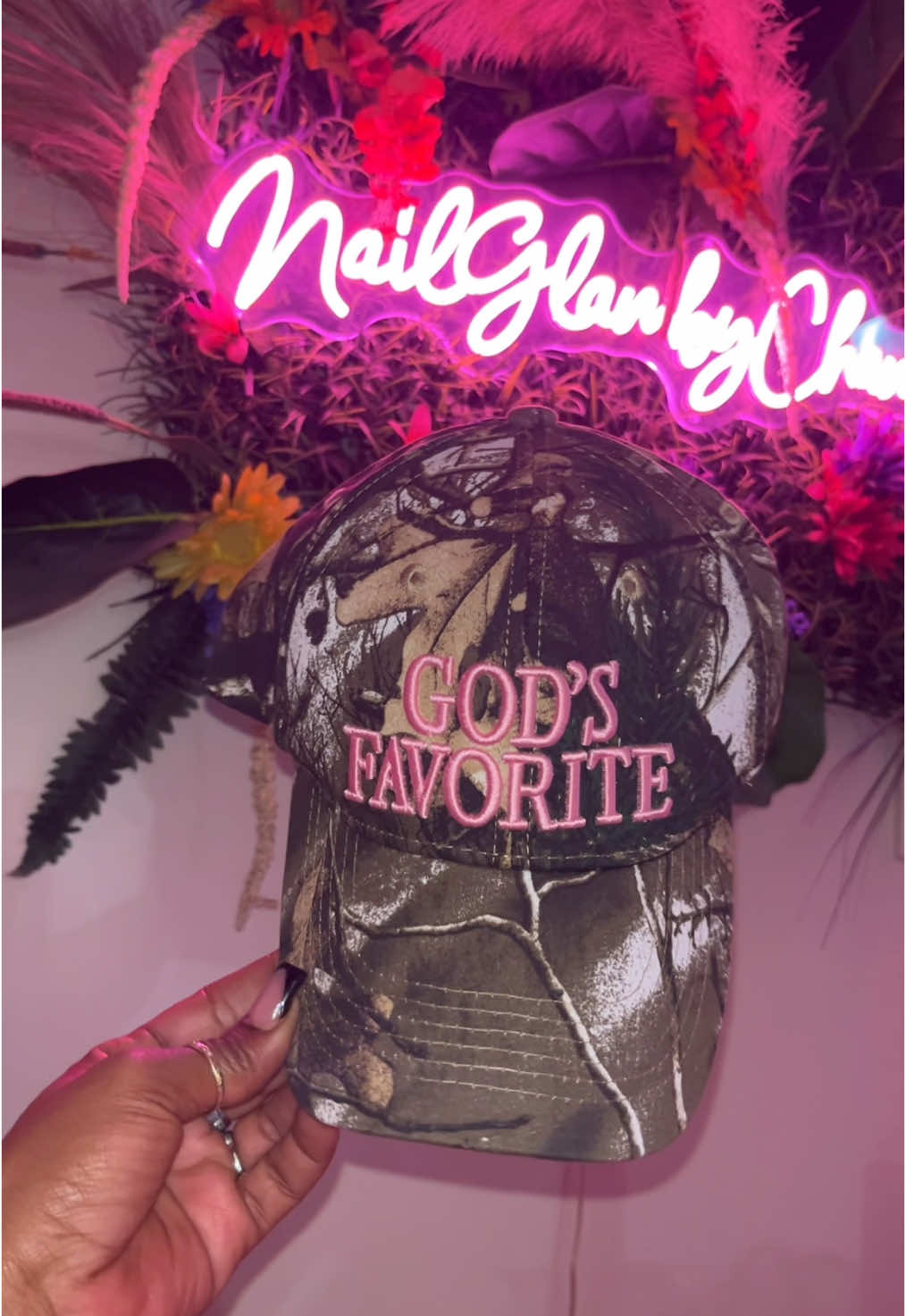 The cutest freaking hat I’ve ever seen! 😍💕#fyp #viral #tiktok #tiktokshopfinds #fall #girling #fall #autumn 