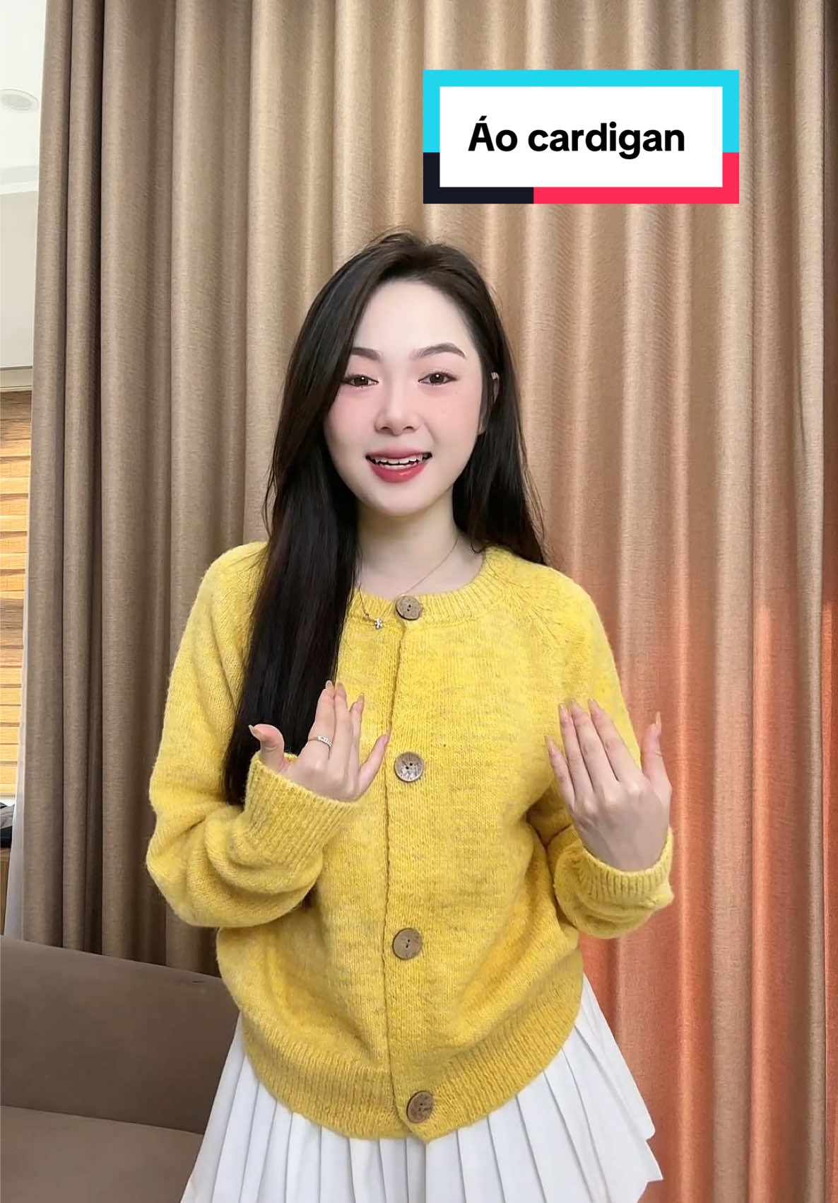 Em này xinh lắm mấy bà ưiii #phanhm58 #aoombody #aocardigan #thoitrangnu 