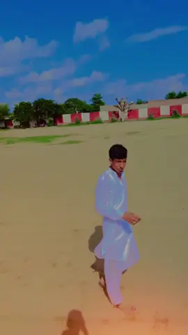 #munkarparayparayمنکرپرےپرے 