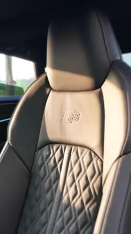 Audi ordinary seats upgrade Rs seats. There is no need to replace the seat, just replace the original car sponge and holster. #Audi #AudiS #audirs #automobilemodification #carinteriorupgrade #Audinetornaments #Audiseatupgrade #Audisportsseat 