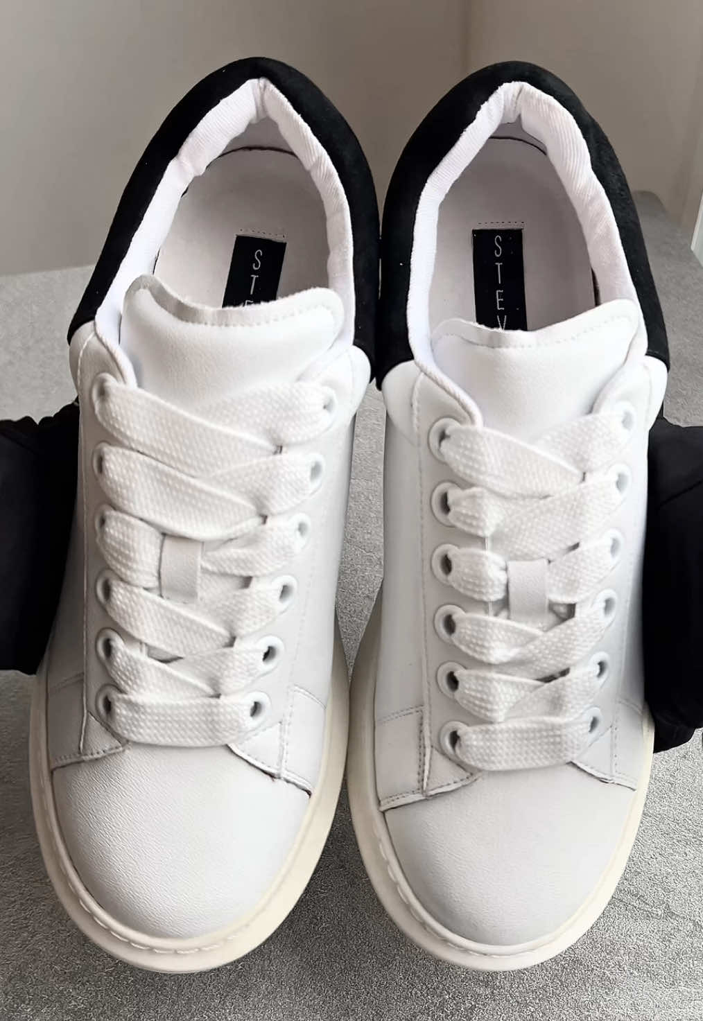 Steve madden glazed women shoes 🫶🏻 Ready size 7.5 US DM for more info #stevemadden 