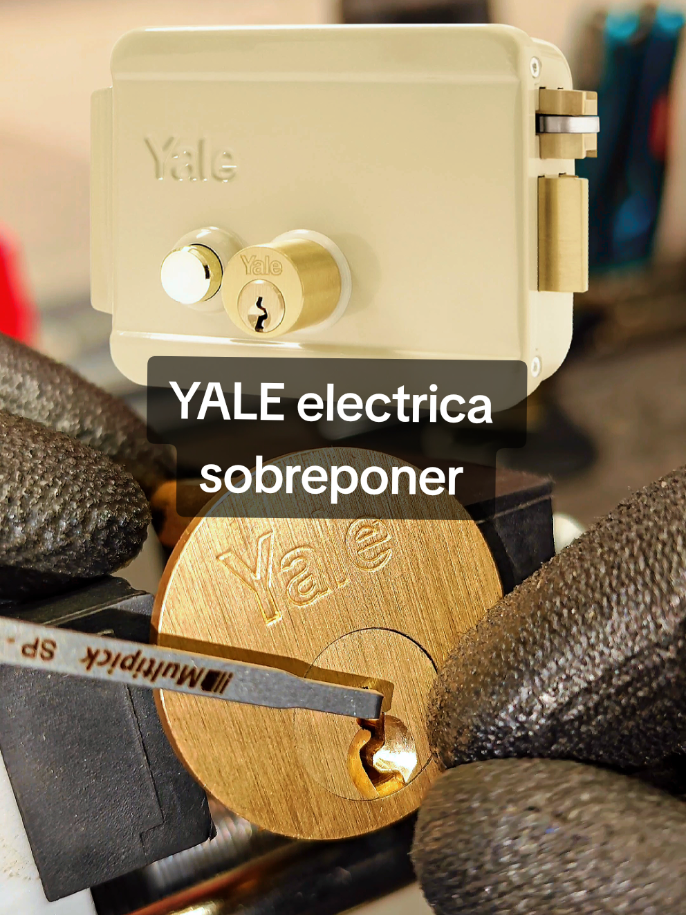 Apertura y despiece de cerradura YALE electrica sobreponer #locksmith #cerrajeria #viralvideos #satysfying #Multipick 