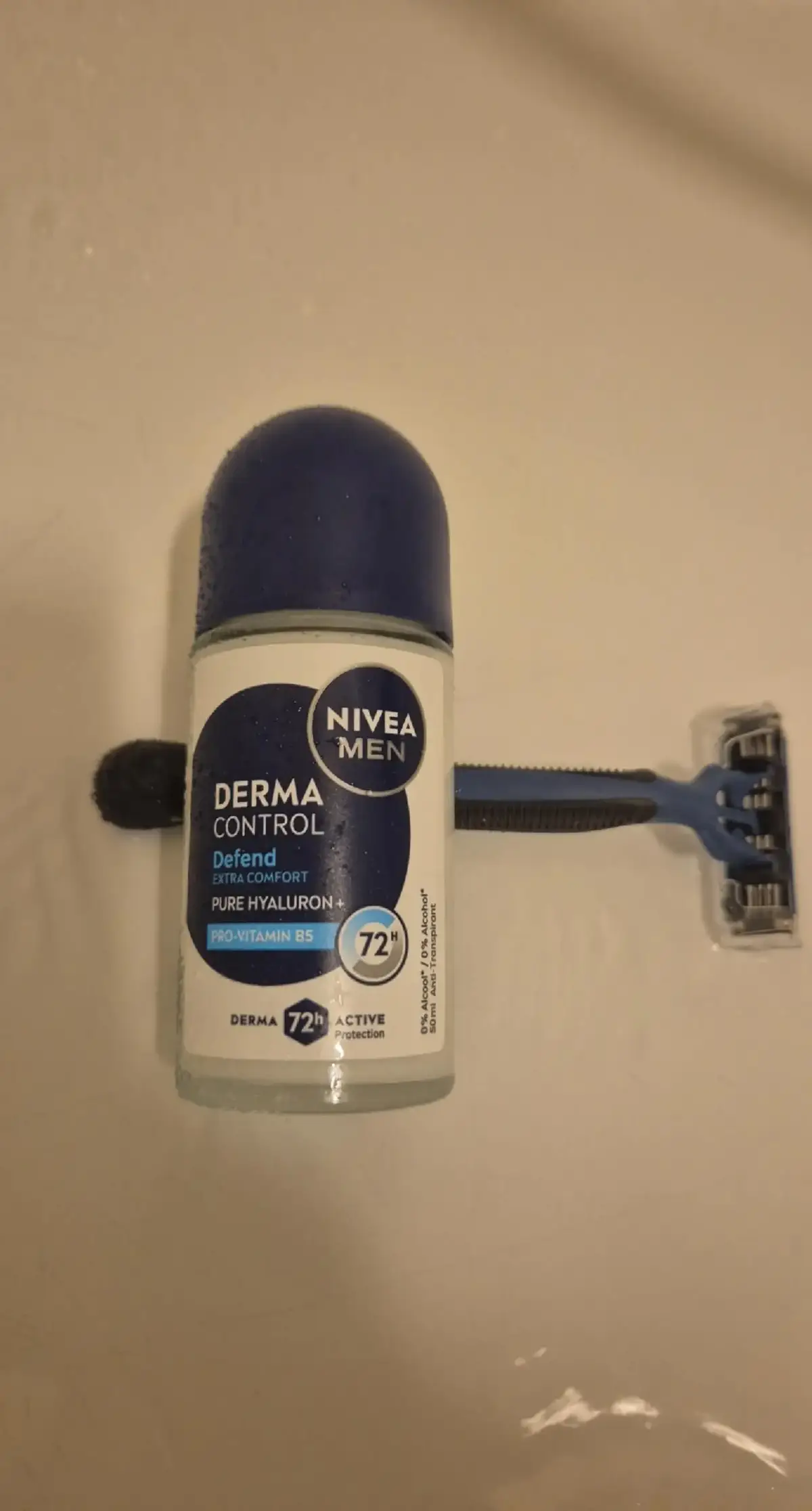Mon homme est vraiment satisfait du nouveau NIVEA MEN Derma Control. La fraîcheur et le confort sont au rendez-vous, il tient toutes ses promesses!  Merci @NIVEA et @Home Tester Club  #niveamen #ProduitOffert #nivea #deodorant #masculin 