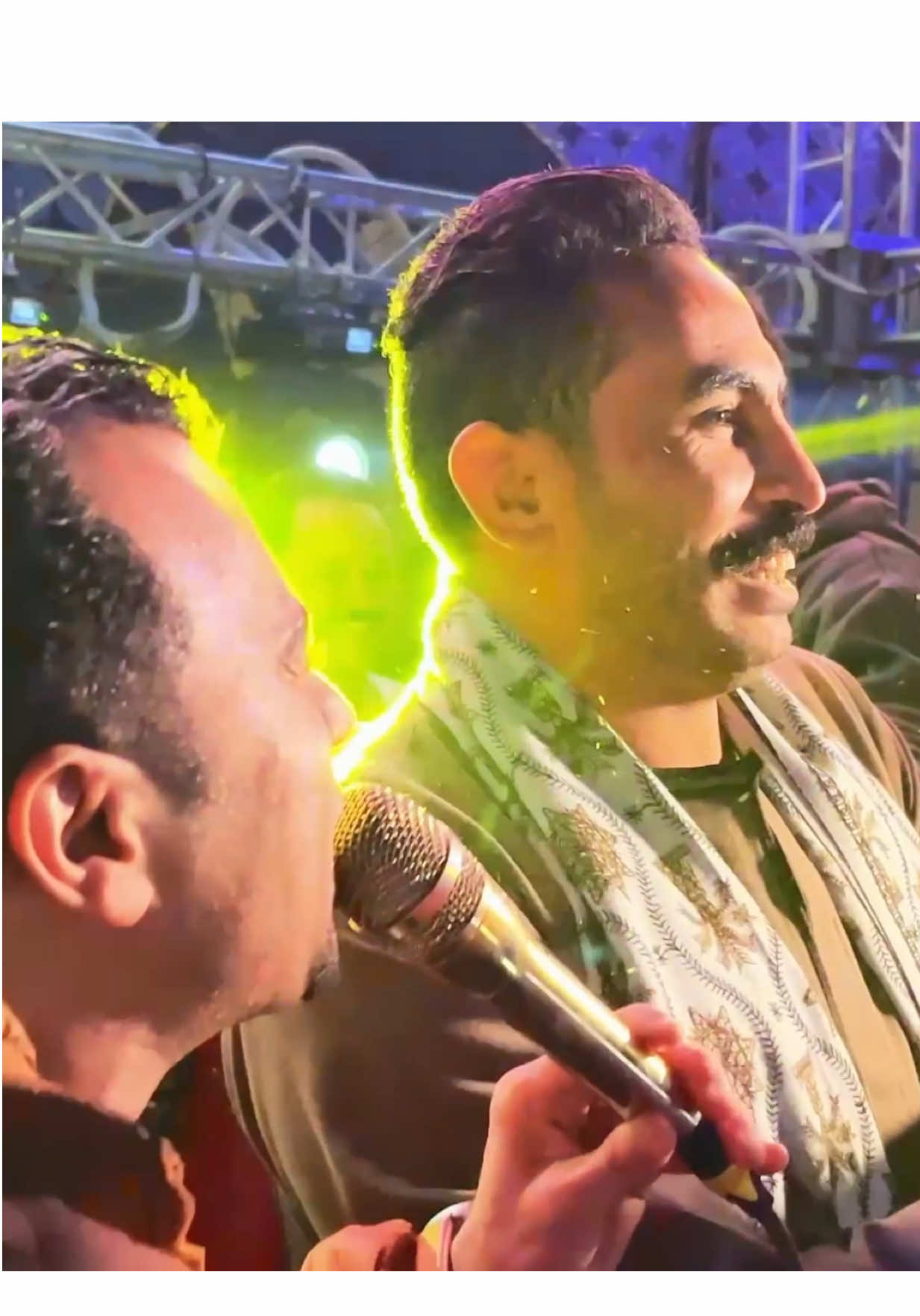 قلبي اللي هواك وانت نسيته 💔 دي علشانك @عزام الشريف 🇪🇬🇰🇼515  #كروان_القلوب_احمد_عادل_🎙️ 