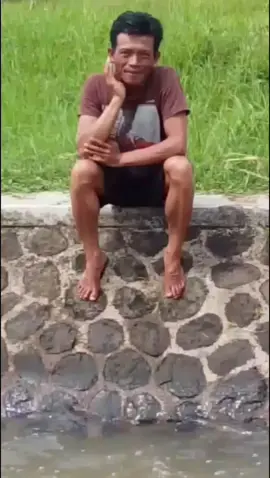 #creatorsearchinsights  #sorotanpublik🔥  #jangkuanluastiktokpro  #tiktoktrendingvideo  #salamsksd🙏🙏🙏😊  fypppppppppppp 