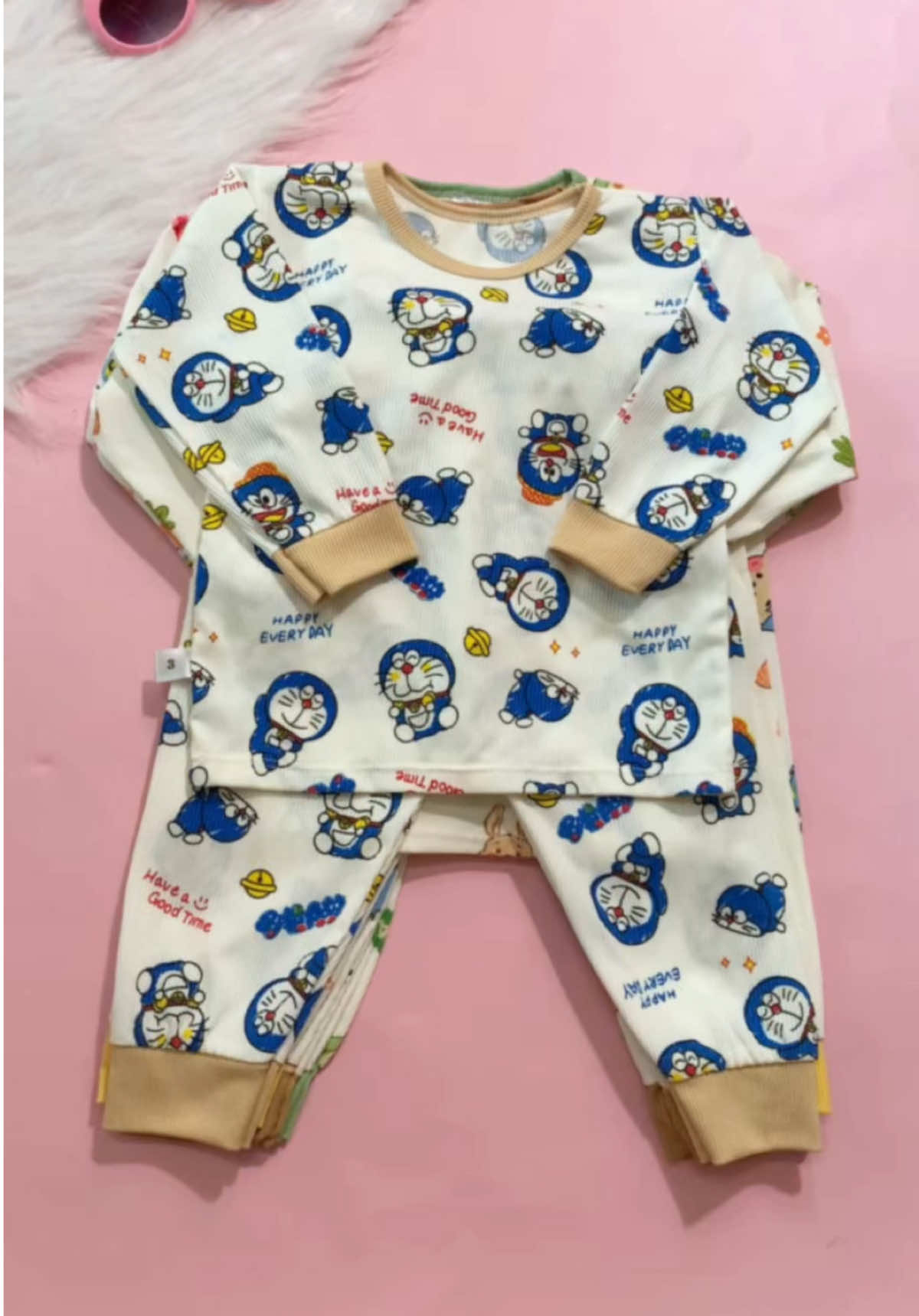 Set 4 bộ dài tay cho bé xinh quá #quầnáotrẻem #xuhuong #dàitaychobé #đồthuđôngchobé #sữa_rô 
