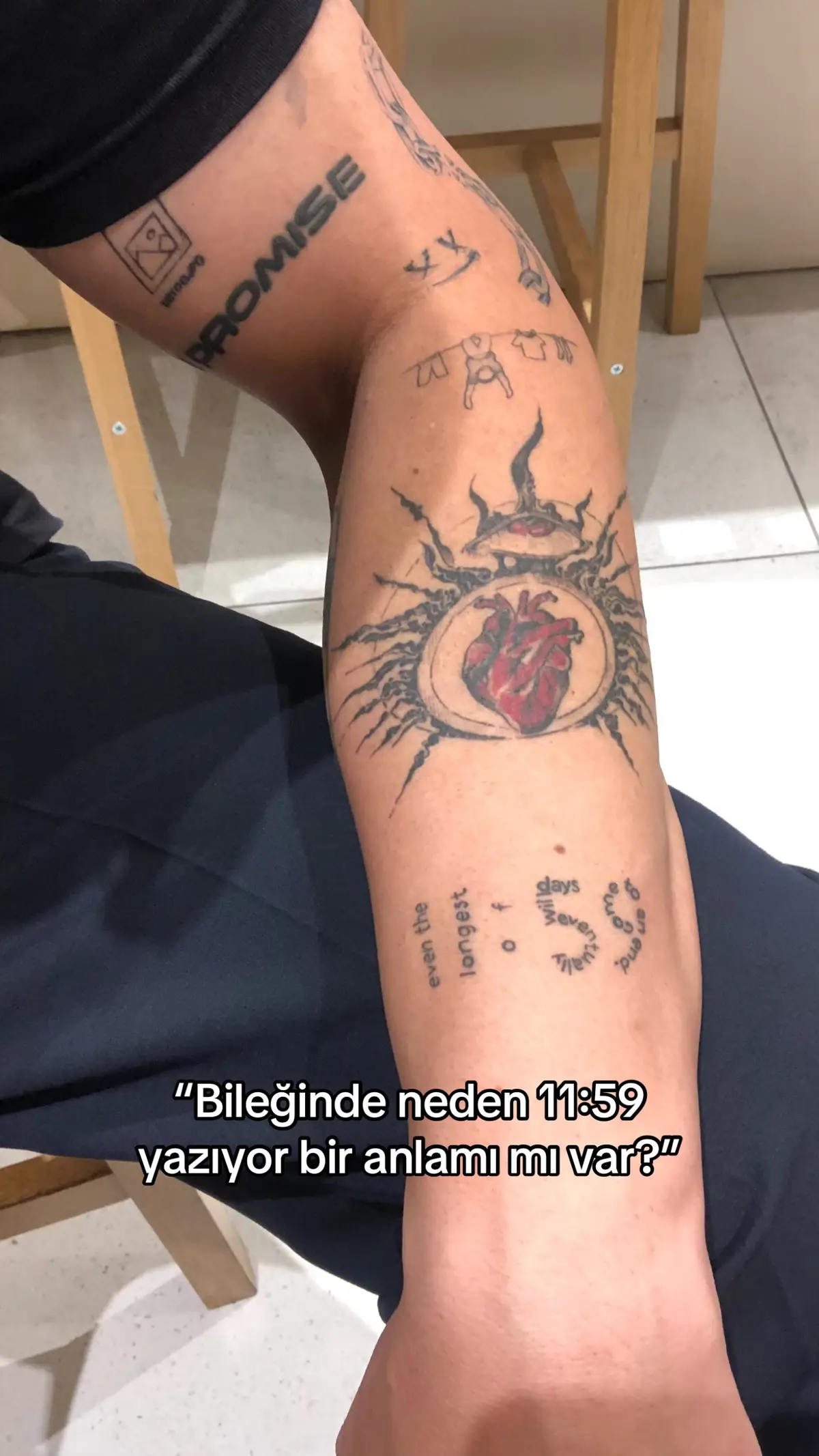 Bayılıyorum bu dövmeme  cr: @tuceelikk