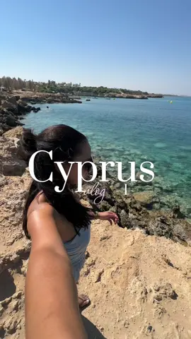 Man gewöhnt sich aber trotzdem schnell an den Linksverkehr 🤭 🚙  #cyprus #ayianapa #paralimni #cyprus🇨🇾  #cyprustiktok 