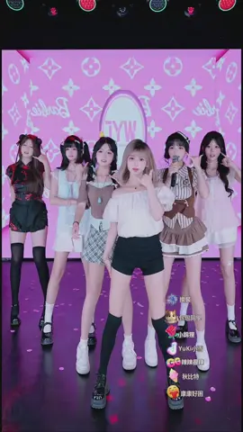 #tiktoklive #livehighlights 怎麼不接我電話#電話舞#熱門 #dance 