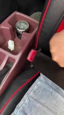 Wie man ein manuelles Auto startet abonnieren Sie unseren Kanal, um nichts zu verpassen zögern Sie nicht, uns Nachrichten zu senden, wenn Sie Fragen haben #tiktokdeutschland #tiktokdeutschland🇩🇪 #tren #deutschland🇩🇪 