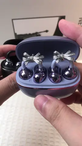 The things these Hyundai Smart Glasses do is mind blowing! #falldealsforyou #tiktokshopblackfriday #tiktokfinds2025 #smartglasses #techtok #dealsforyoudays