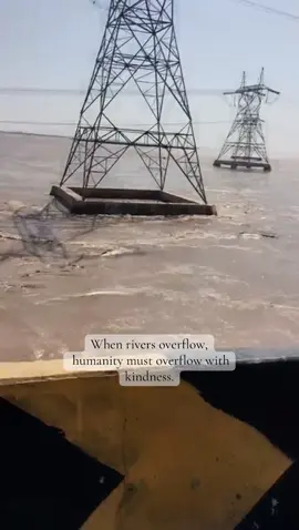 Prayers for all those affected by the floods.. #fyppppppppppppppppppppppp #viralvideo #flood #boostofhope 